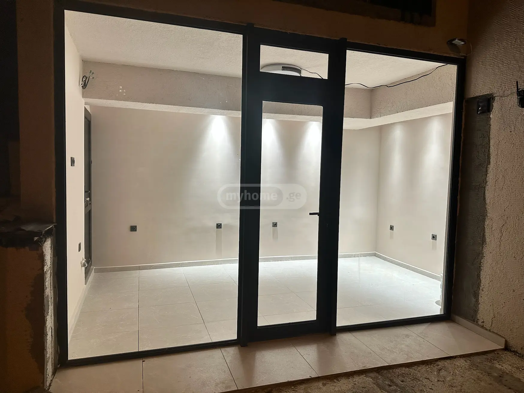 For Rent Savachro Commercial Space San. Zonashi, 7 of 8