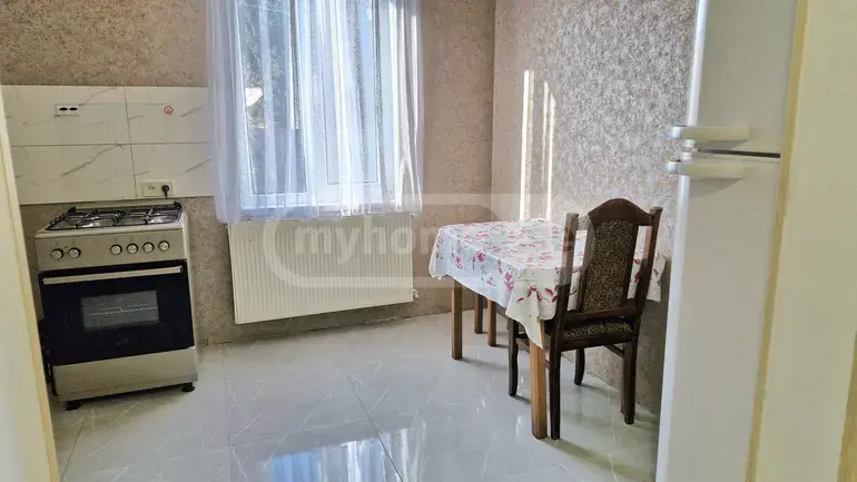 5 Room Summer Cottage For Rent. Mtatsminda view 24
