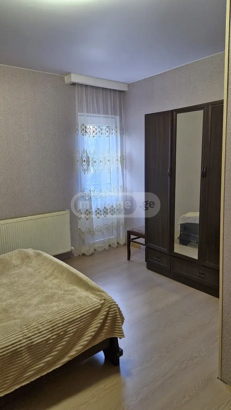 5 Room Summer Cottage For Rent. Mtatsminda view 30