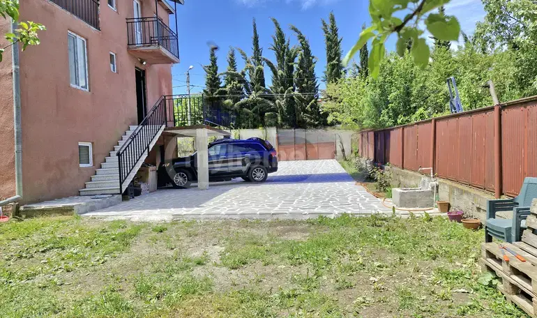 5 Room Summer Cottage For Rent. Mtatsminda view 31
