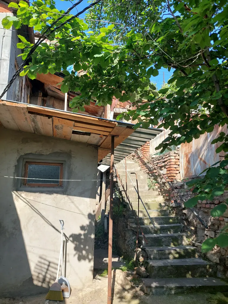 8-bedroom House for sale in Chugureti, Tbilisi, 330.5 sqm — 250 000 USD | Tbilisi Homes