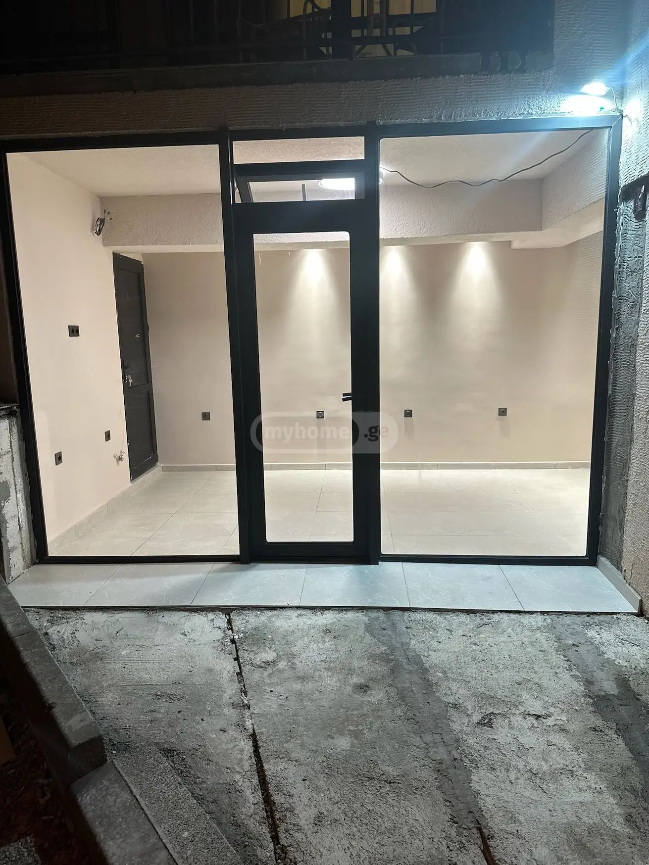 For Rent Savachro Commercial Space San. Zonashi, 3 of 8