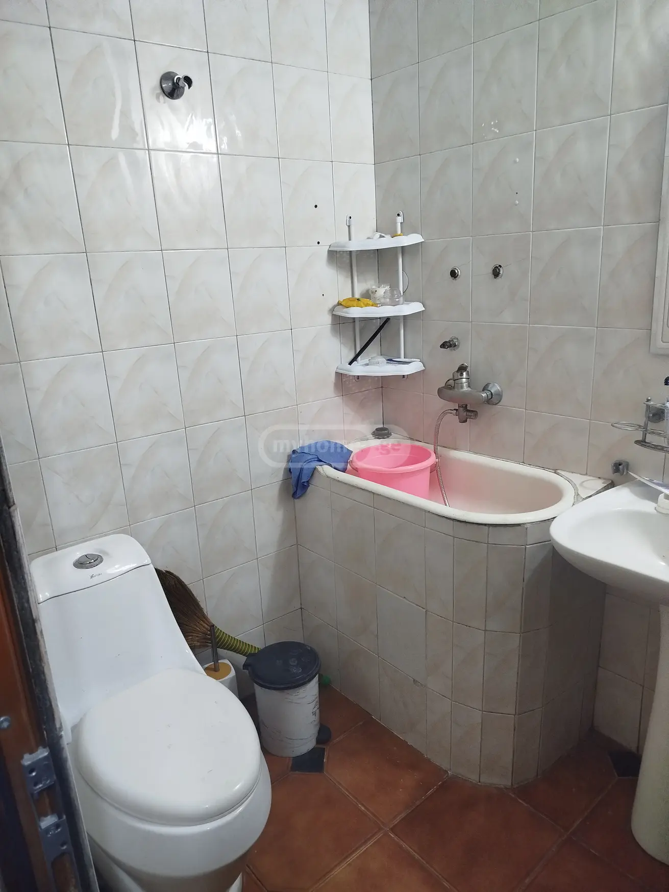 For Sale 2 Room Apartment Kutaisshi view 8