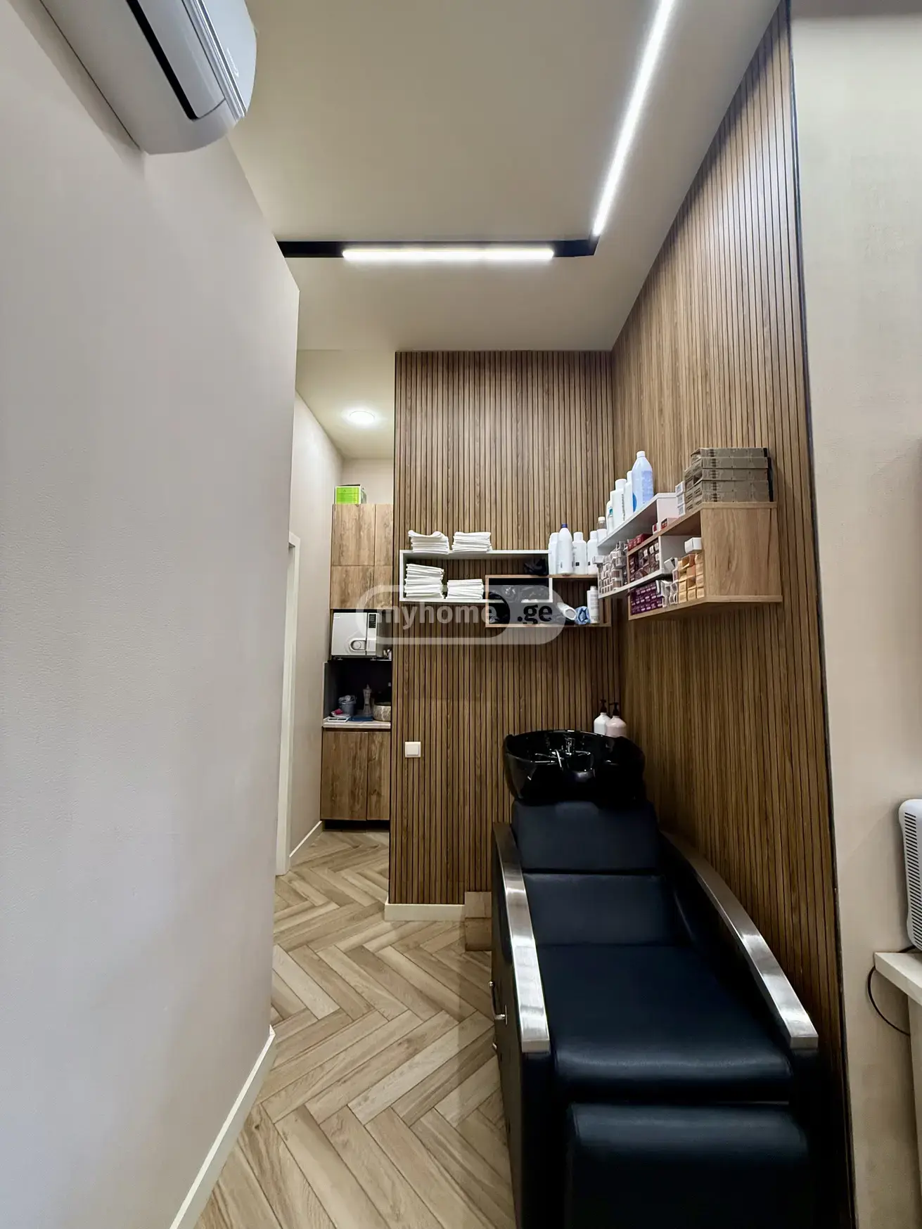 For Sale Universaluri Commercial Space Dighmis Masivshi view 4