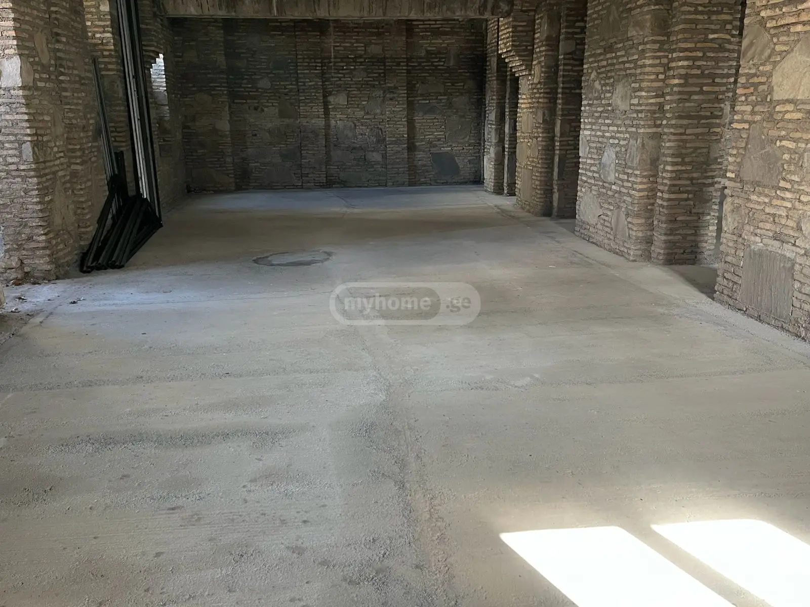 For Sale Nakhevarsardapi Commercial Space Gorshi view 4