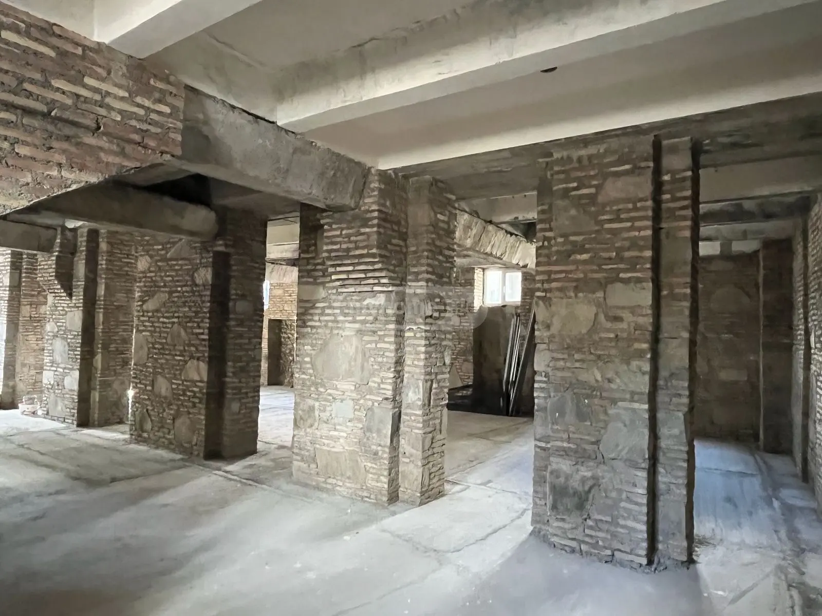 For Sale Nakhevarsardapi Commercial Space Gorshi view 6