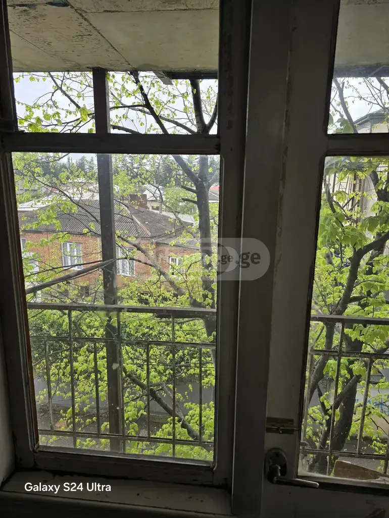 For Sale 1 Room Apartment Kutaisshi view 5