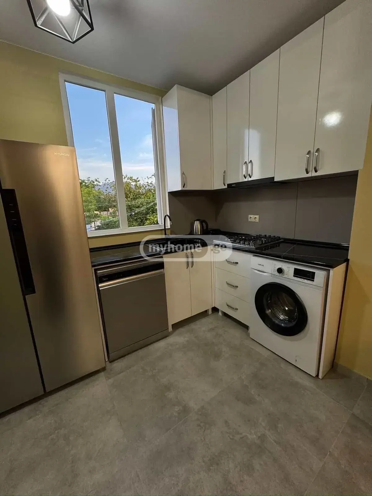 For Rent 3 Room Apartment view 1