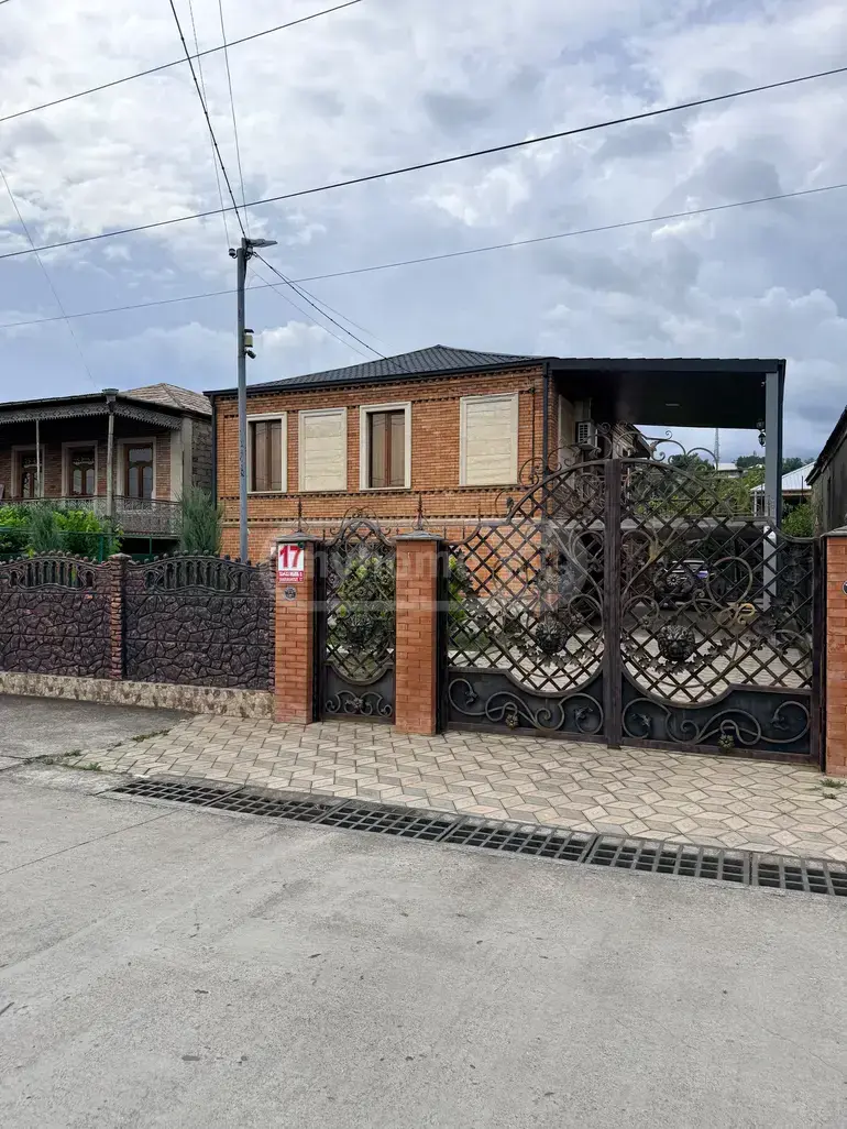 For Sale 7 Room Private House Kutaisshi view 1