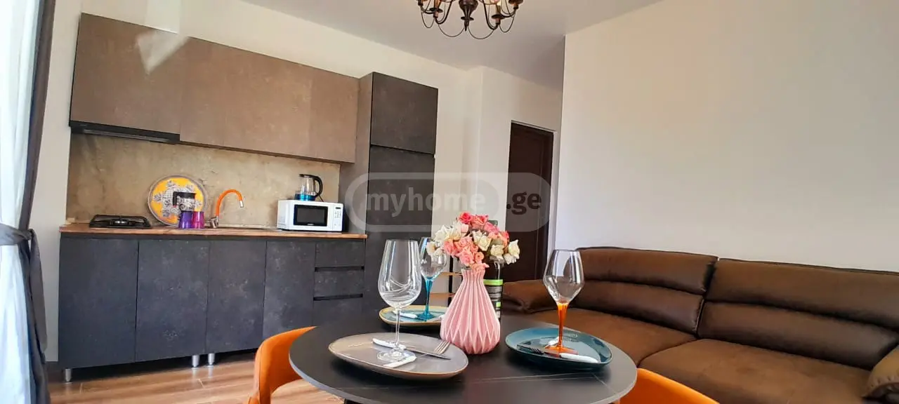 For Rent 10+ Room Sastumro In Batumi view 1