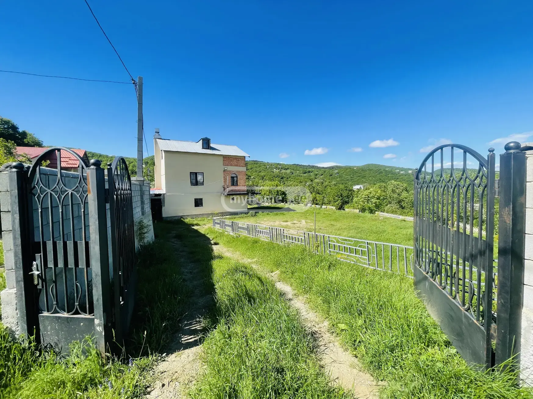 For Sale 4 Room Country House Lisze view 3