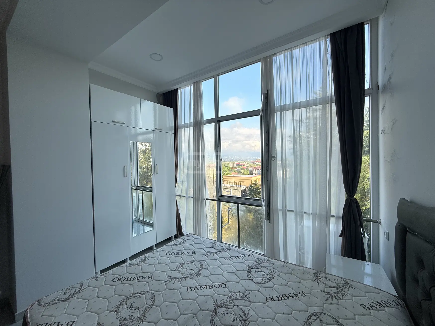 For Sale 1 Room Apartment Kobuletshi view 9