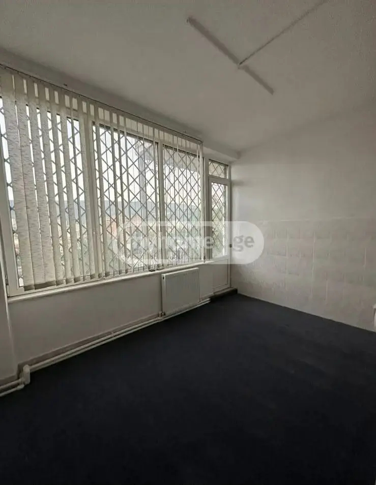 For Rent 9 Room Country House view 11