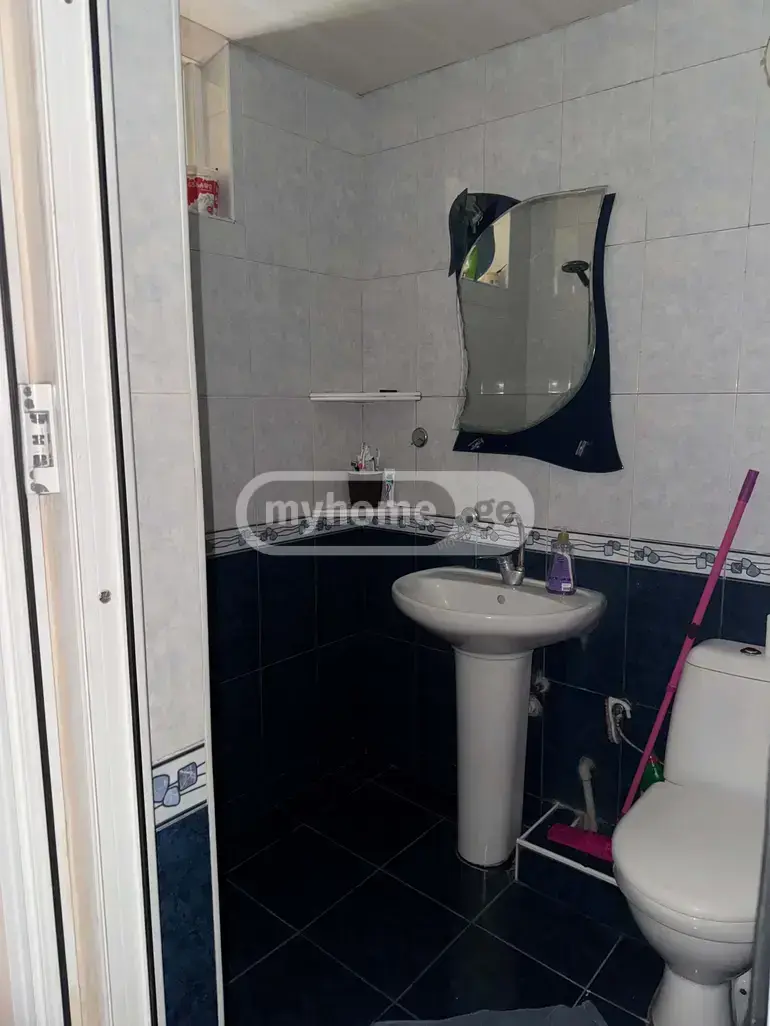 For Sale 2 Room Apartment Kutaisshi view 5