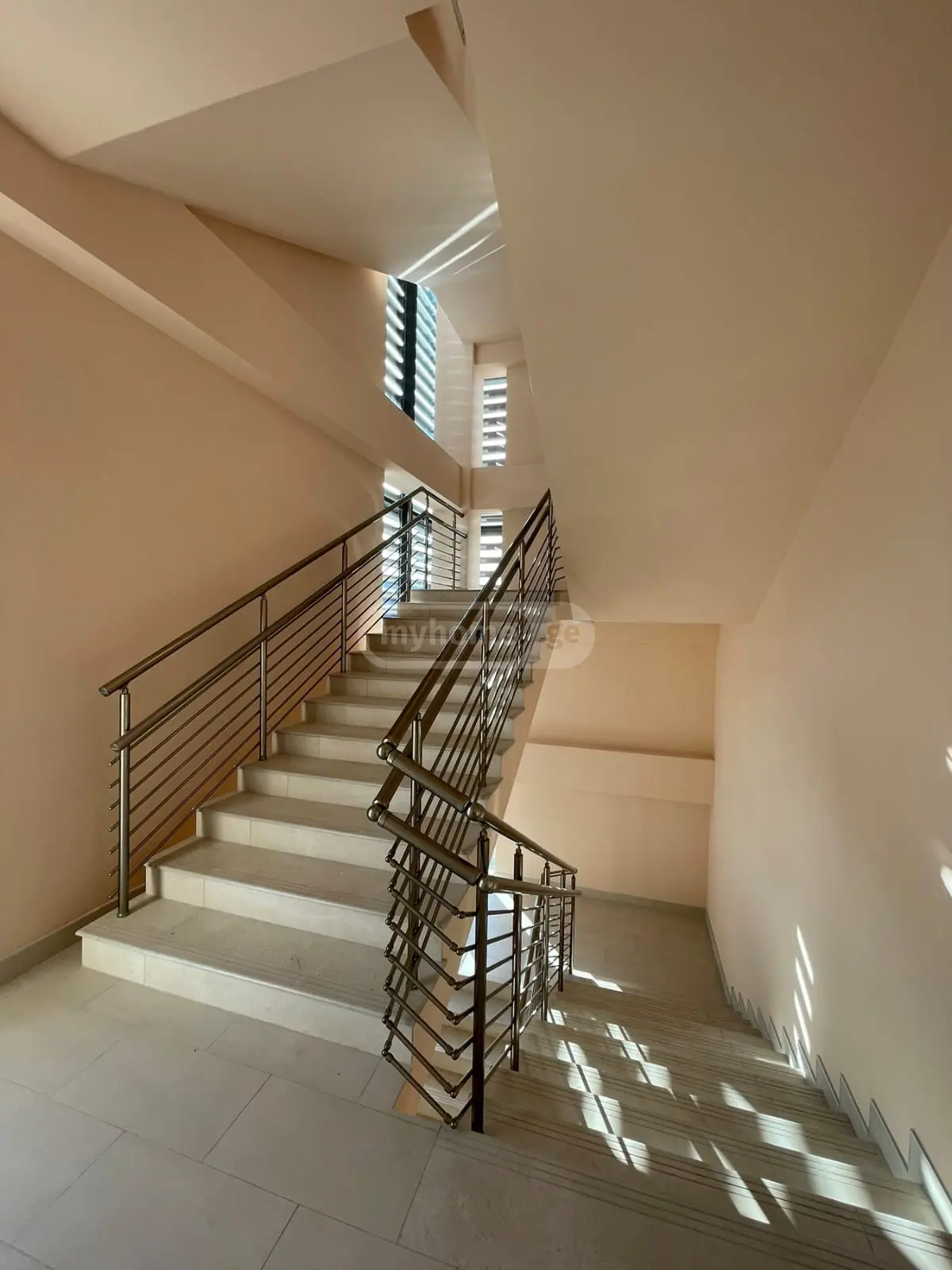 For Sale Mtliani Shenoba Commercial Space Dighmis Masivshi view 7