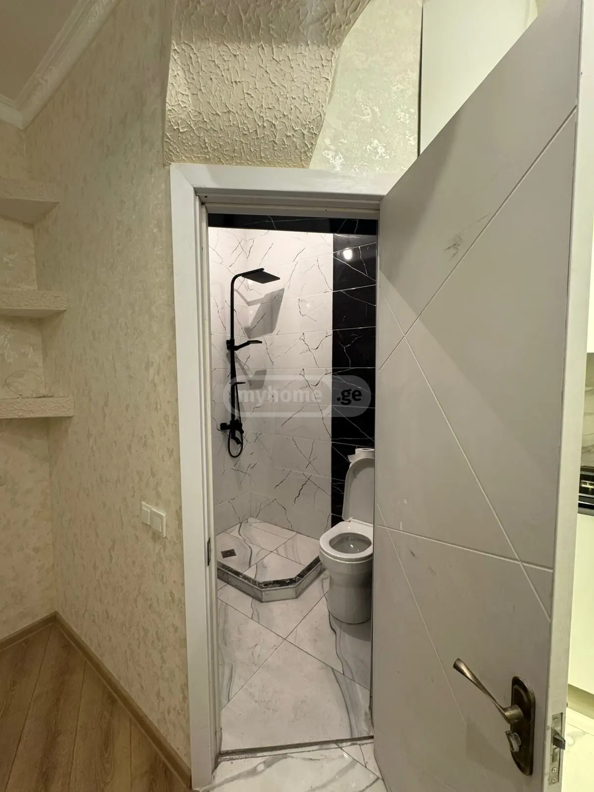 For Sale 2 Room Apartment Mtskhetashi view 9
