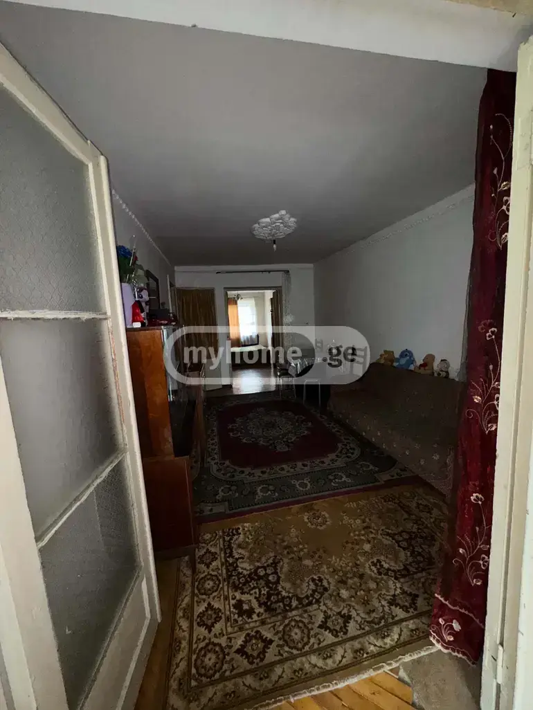For Sale 2 Room Apartment Kutaisshi view 3