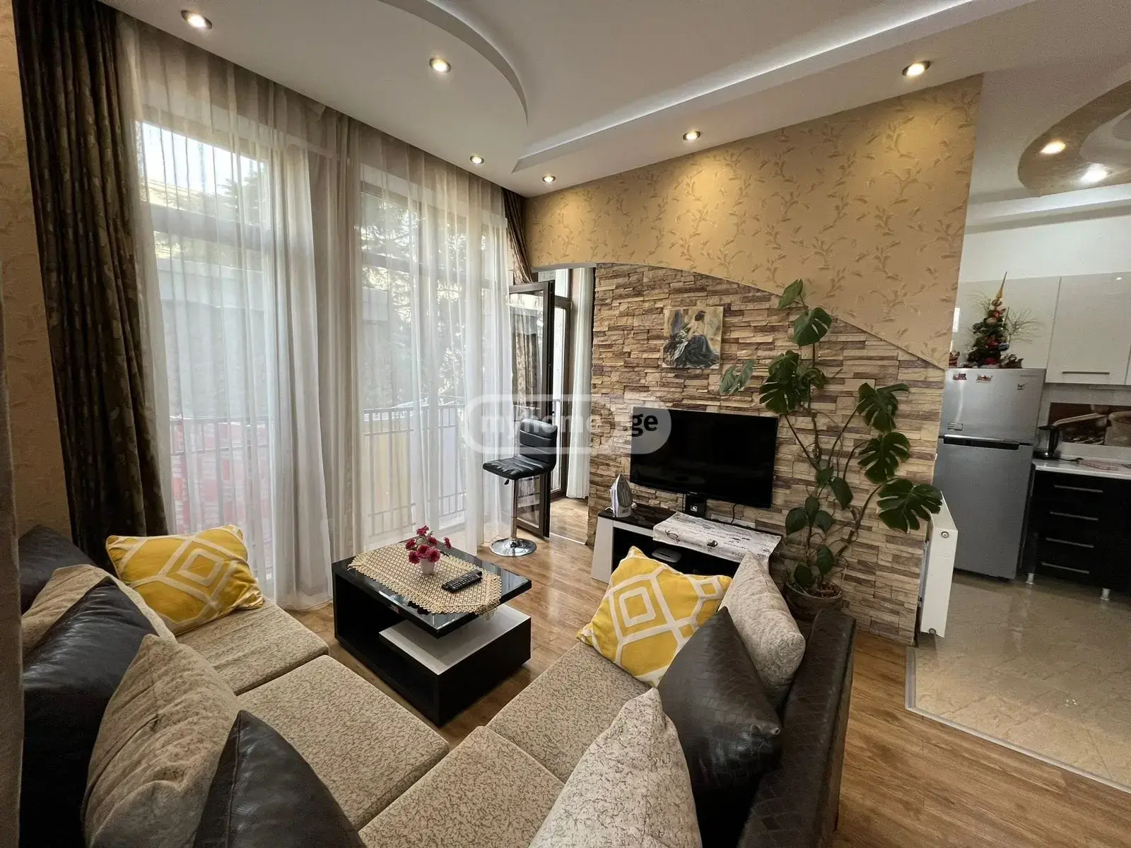 Daily Rent 2 Room Apartment Mtatsmindaze view 1