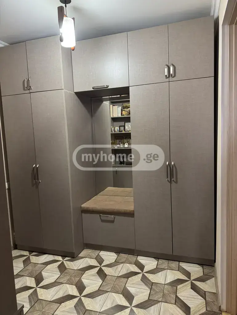 For Sale 3 Room Apartment Kutaisshi view 2