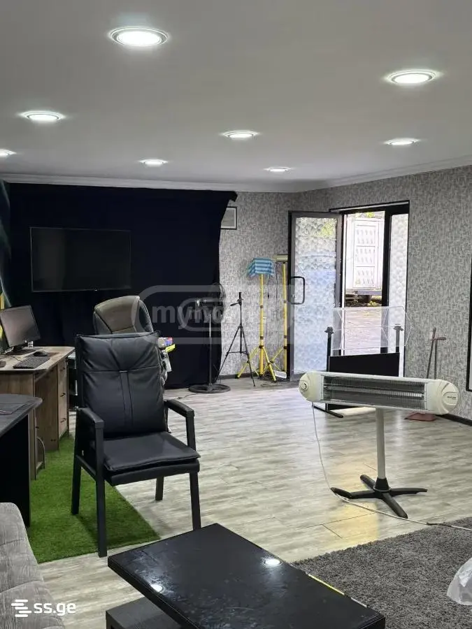 For Sale Universaluri Commercial Space Dighmis Masivshi view 13