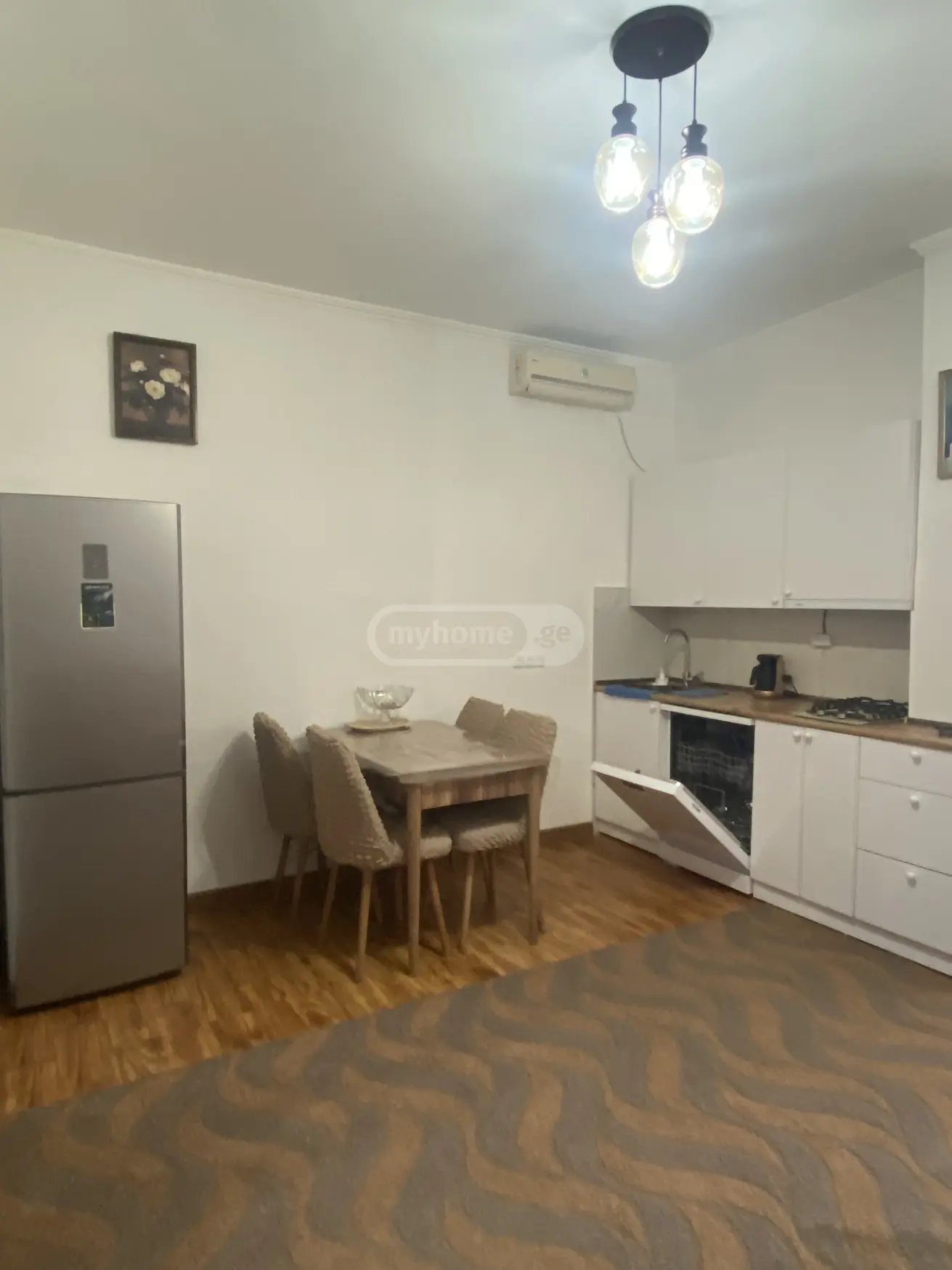 For Rent 3 Room Apartment, 3 of 12