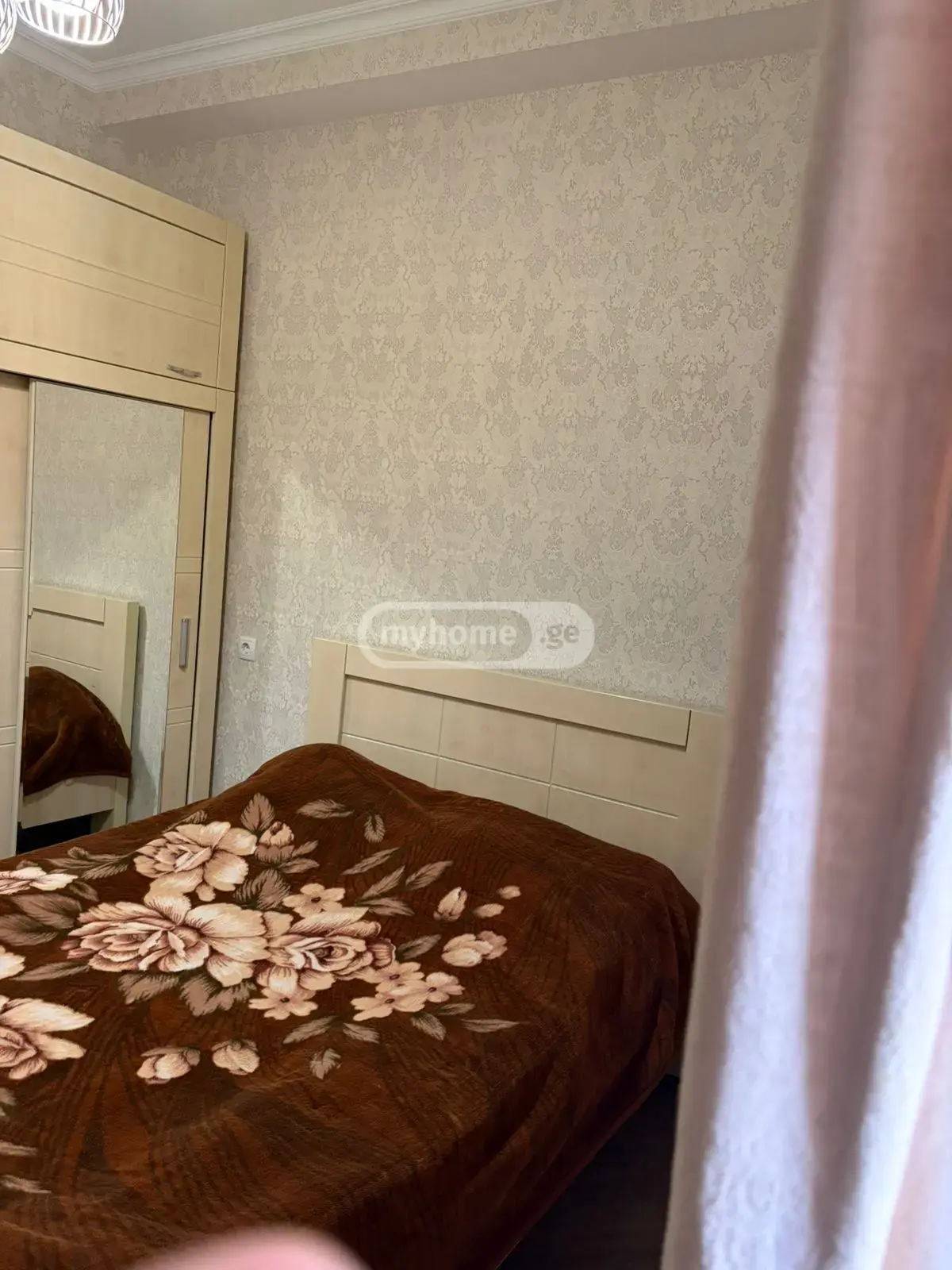 For Rent 3 Room Apartment Kutaisshi view 5