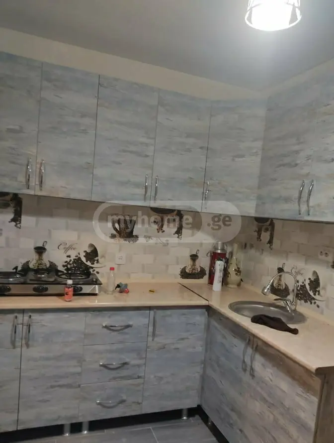 For Sale 3 Room Apartment Potshi view 2