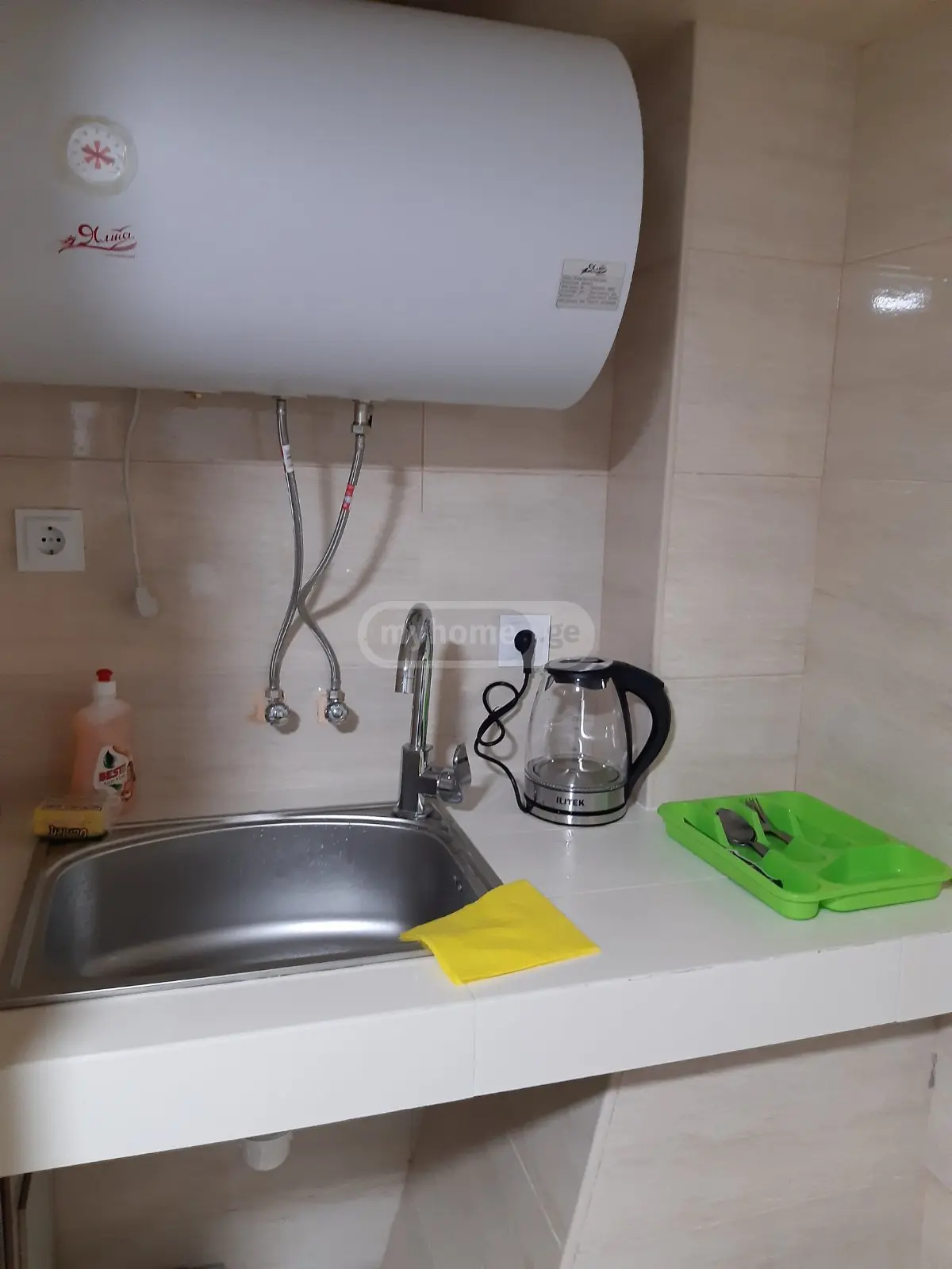 Daily Rent 1 Room Apartment Mtatsmindaze view 9