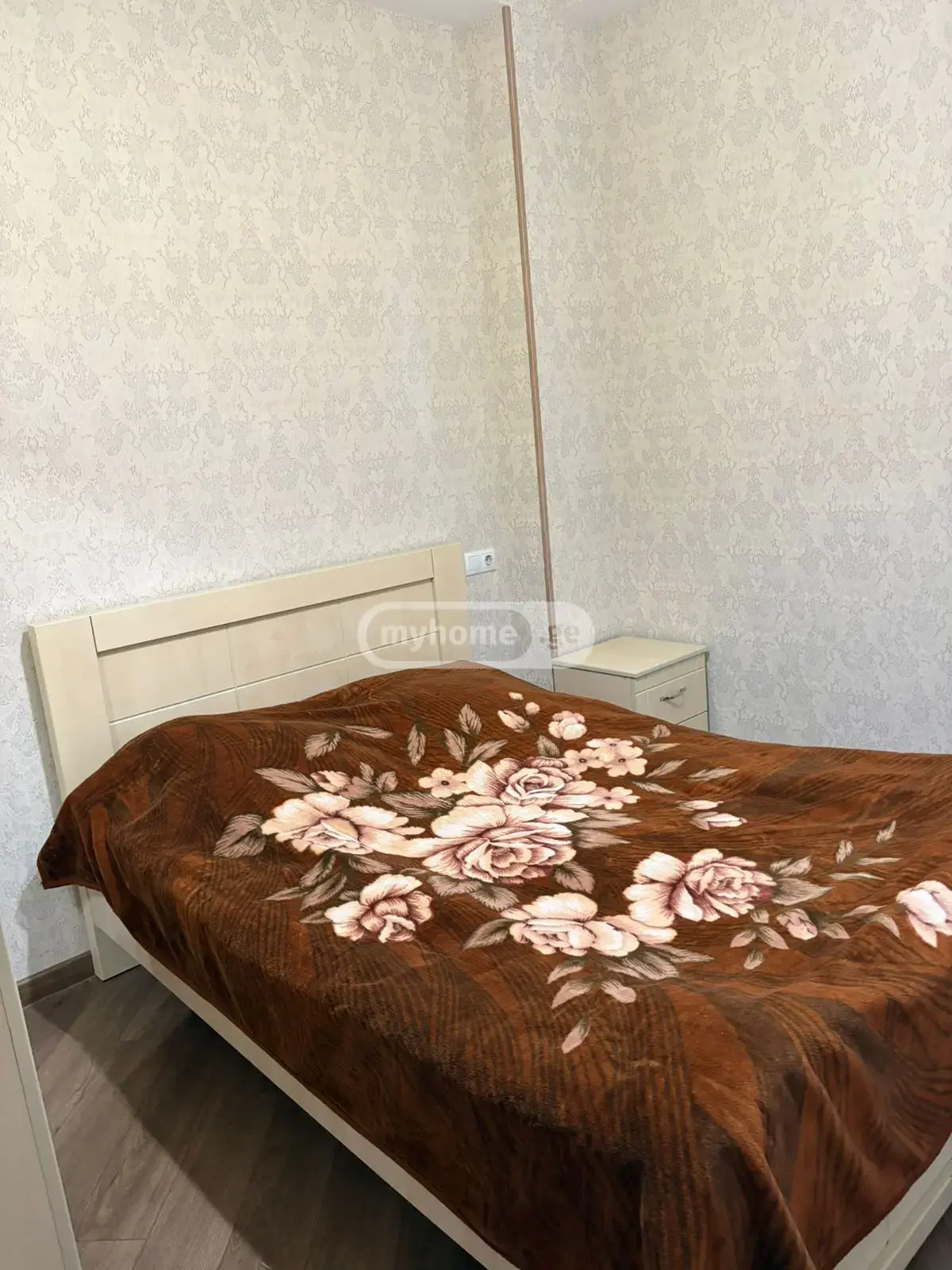 For Rent 3 Room Apartment Kutaisshi view 4