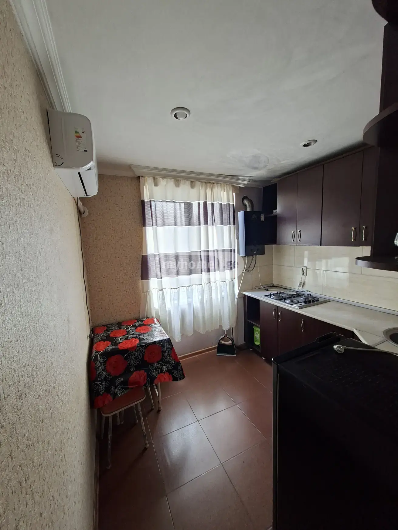For Rent 1 Room Apartment Kutaisshi view 4