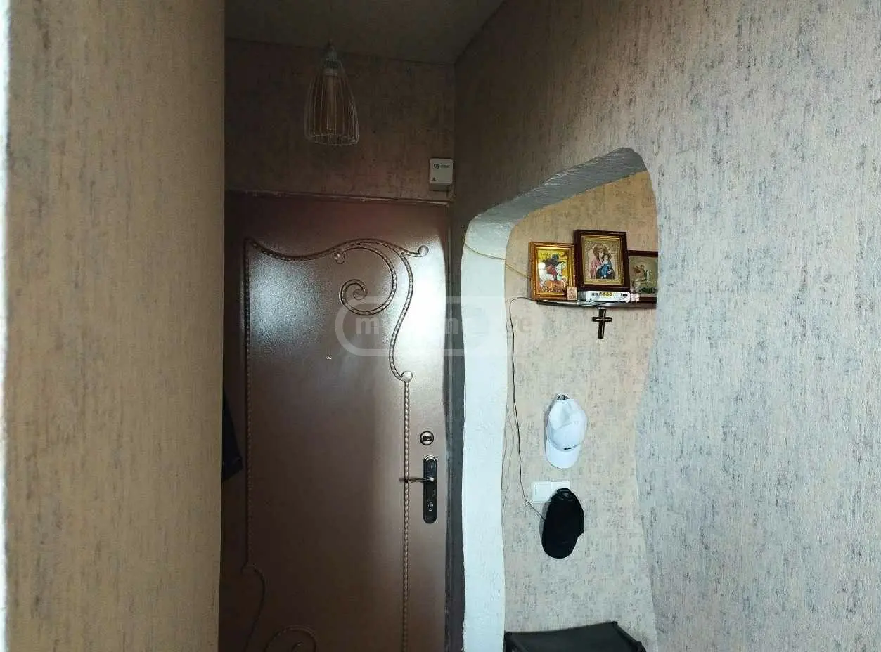 For Sale 3 Room Apartment Potshi view 3