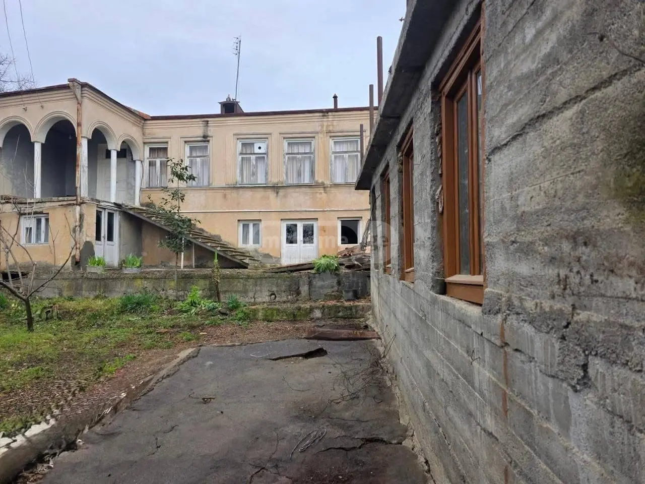 For Sale 10+ Room Private House Sagarejoshi view 1