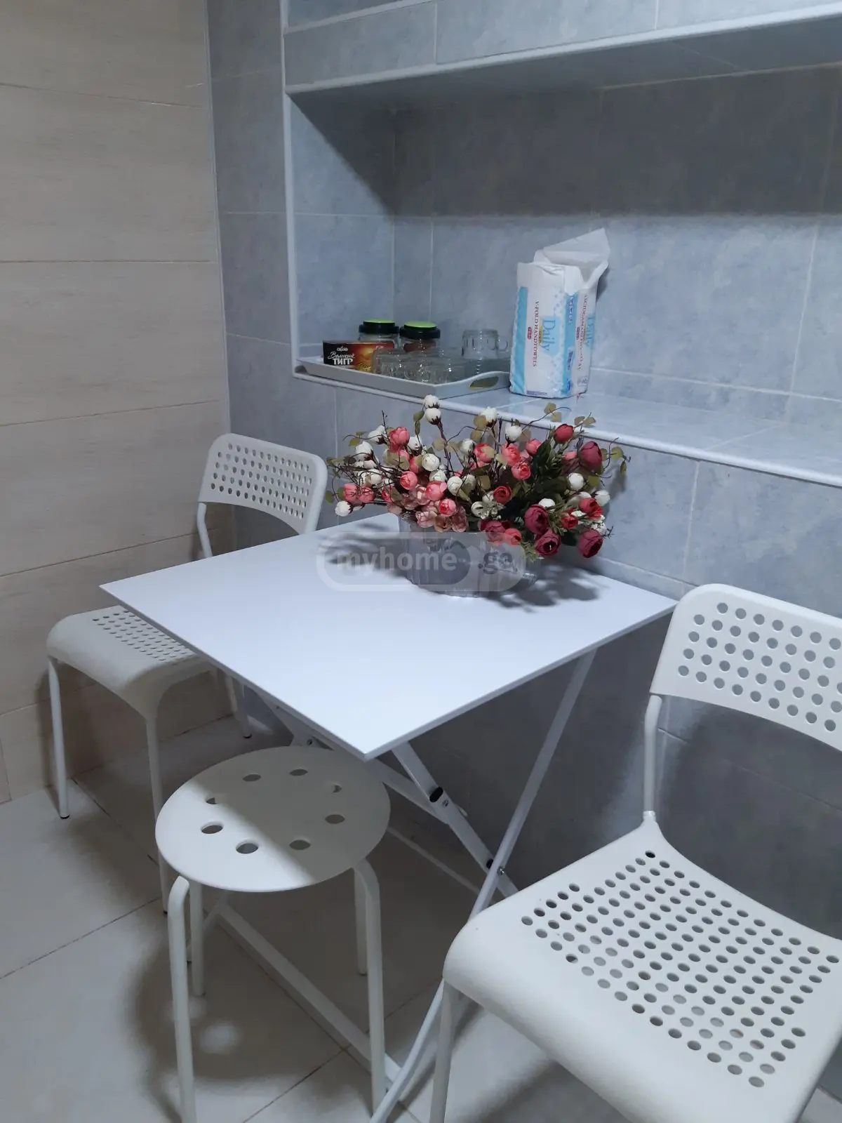 Daily Rent 1 Room Apartment Mtatsmindaze view 3