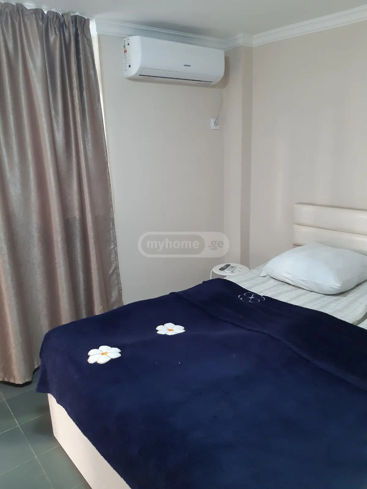 Daily Rent 1 Room Apartment Mtatsmindaze view 2