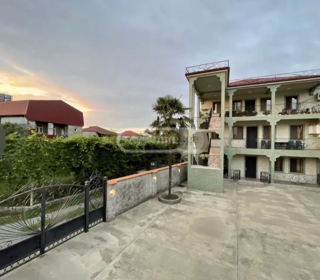 For Rent 10+ Room Private House In Batumi view 2