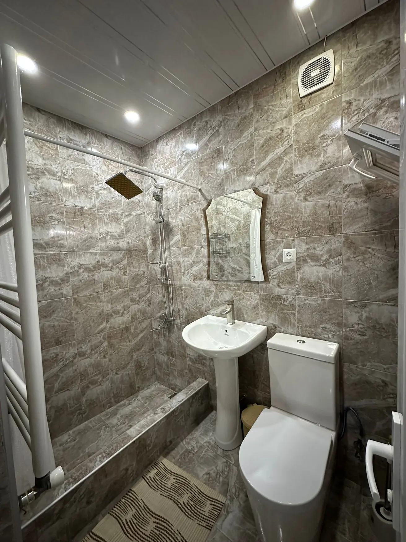 For Rent 6 Room Private House Kutaisshi view 13