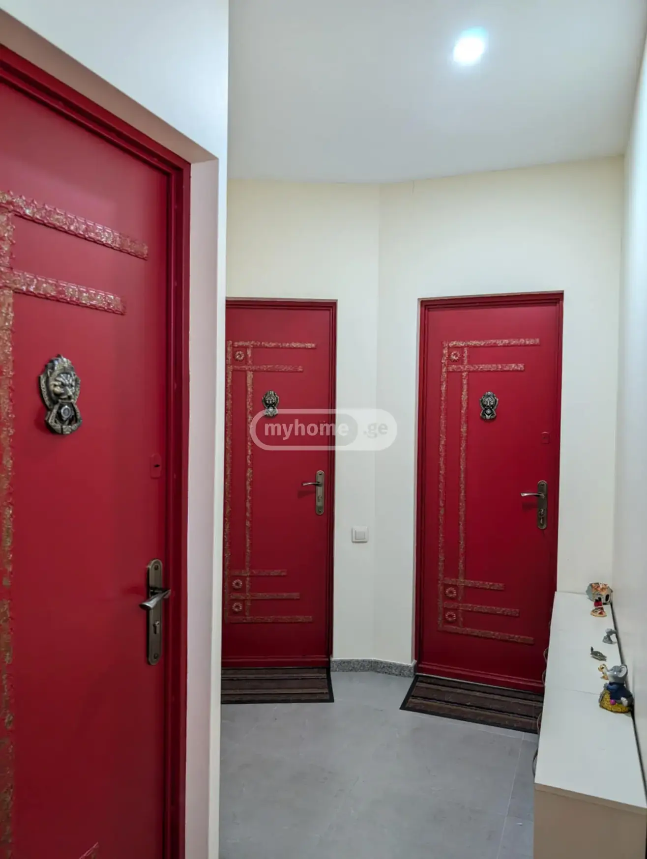 Daily Rent 1 Room Sastumro view 3