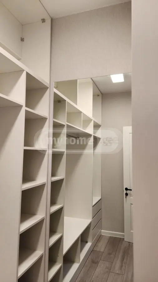 For Sale 3 Room Apartment, 6 of 12