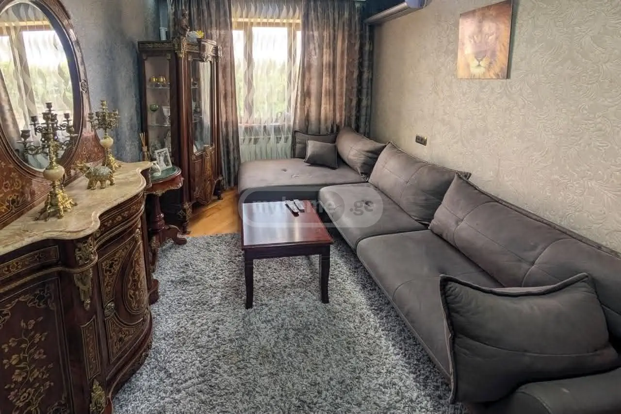 For Sale 4 Room Apartment Kutaisshi view 3