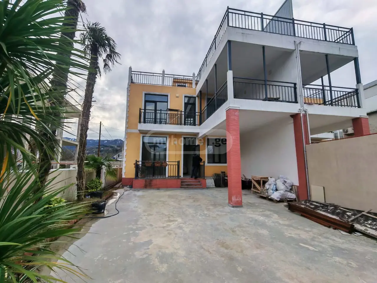 For Sale 7 Room Private House view 1