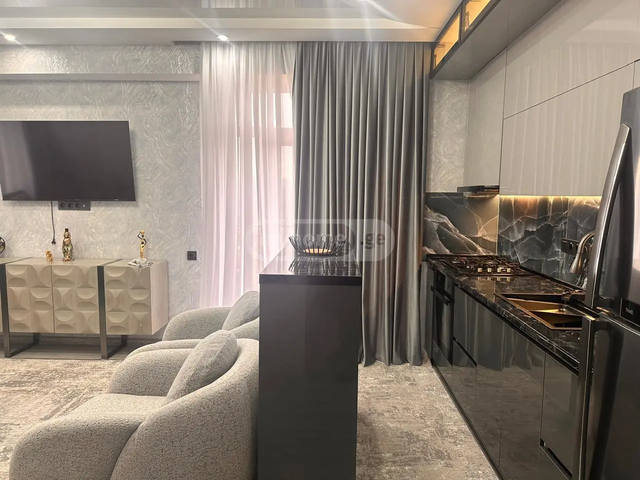 For Sale 4 Room Apartment, 5 of 12