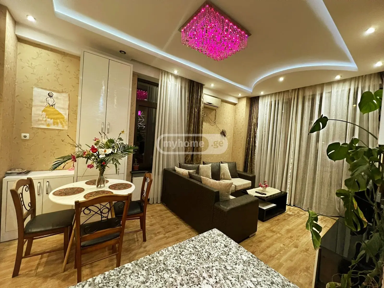 Daily Rent 2 Room Apartment Mtatsmindaze view 33