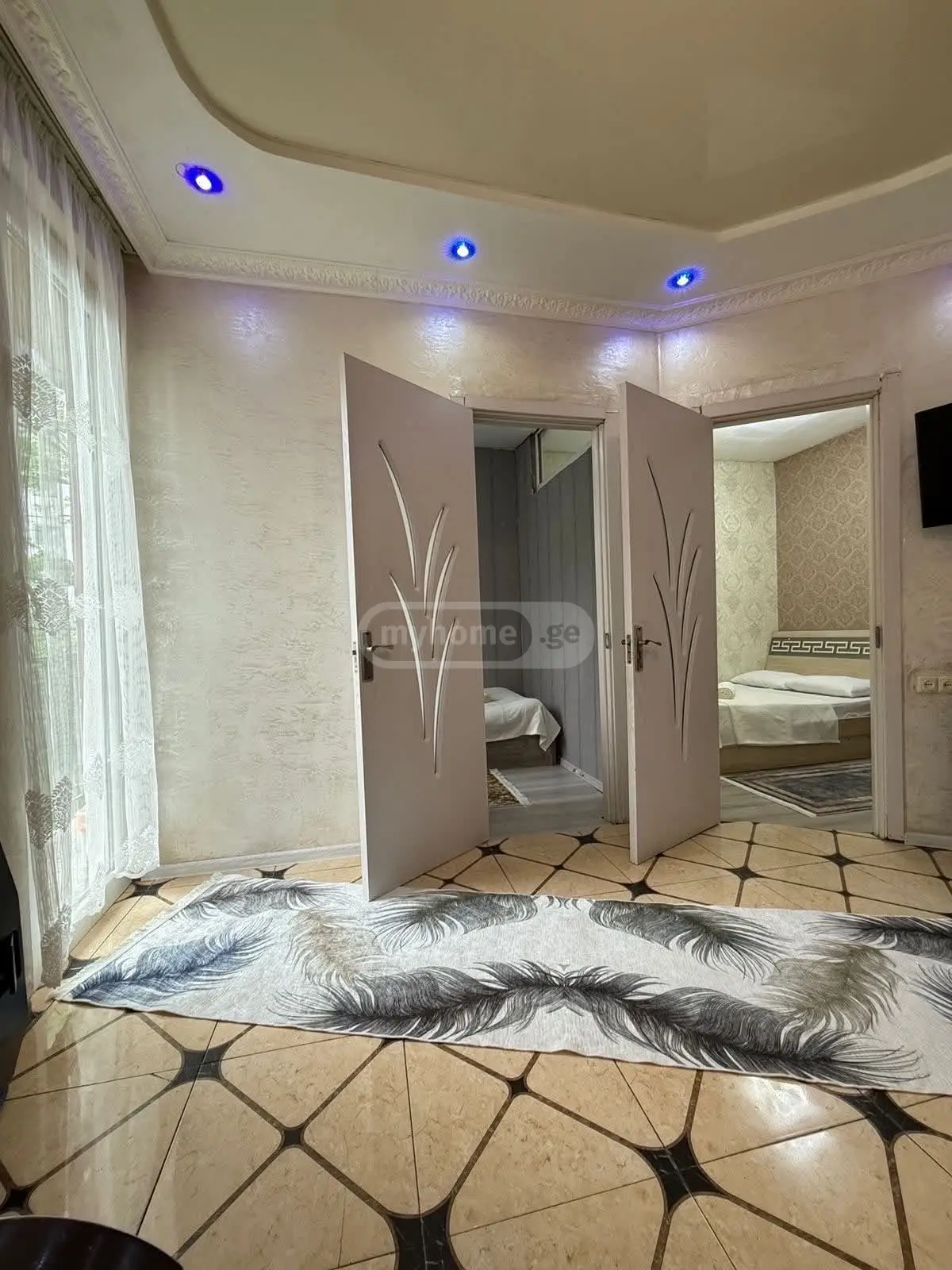 For Sale 3 Room Apartment view 2