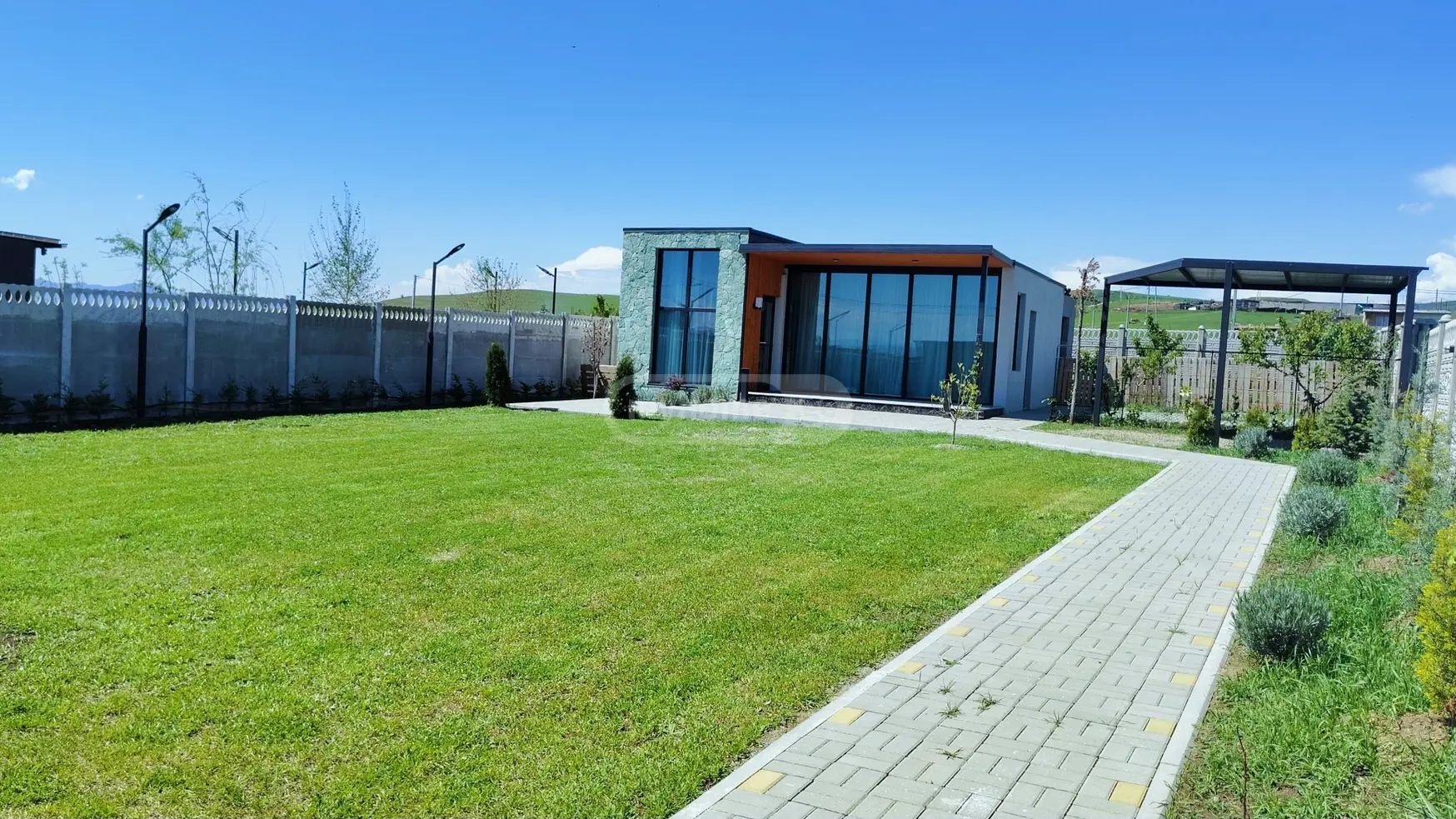 Daily Rent 1 Room Country House Varketilshi, 1 of 10