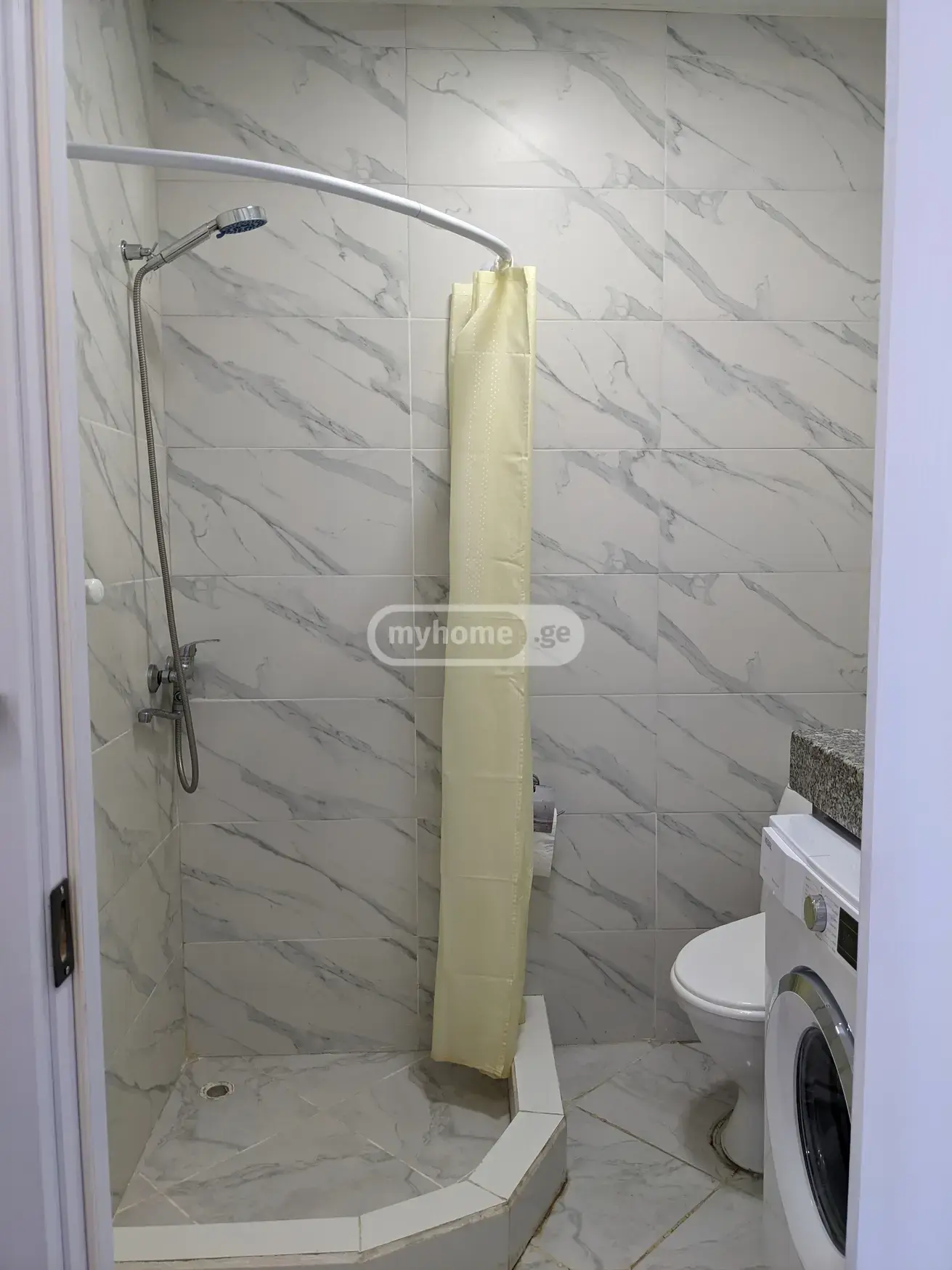 1 Room Flat Daily Rent. Batumi view 12