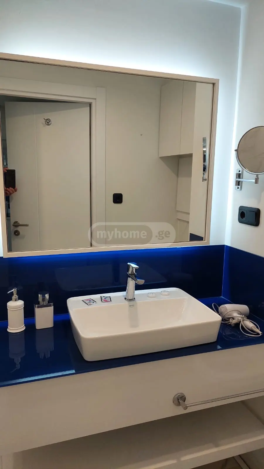 For Sale 1 Room Sastumro view 2
