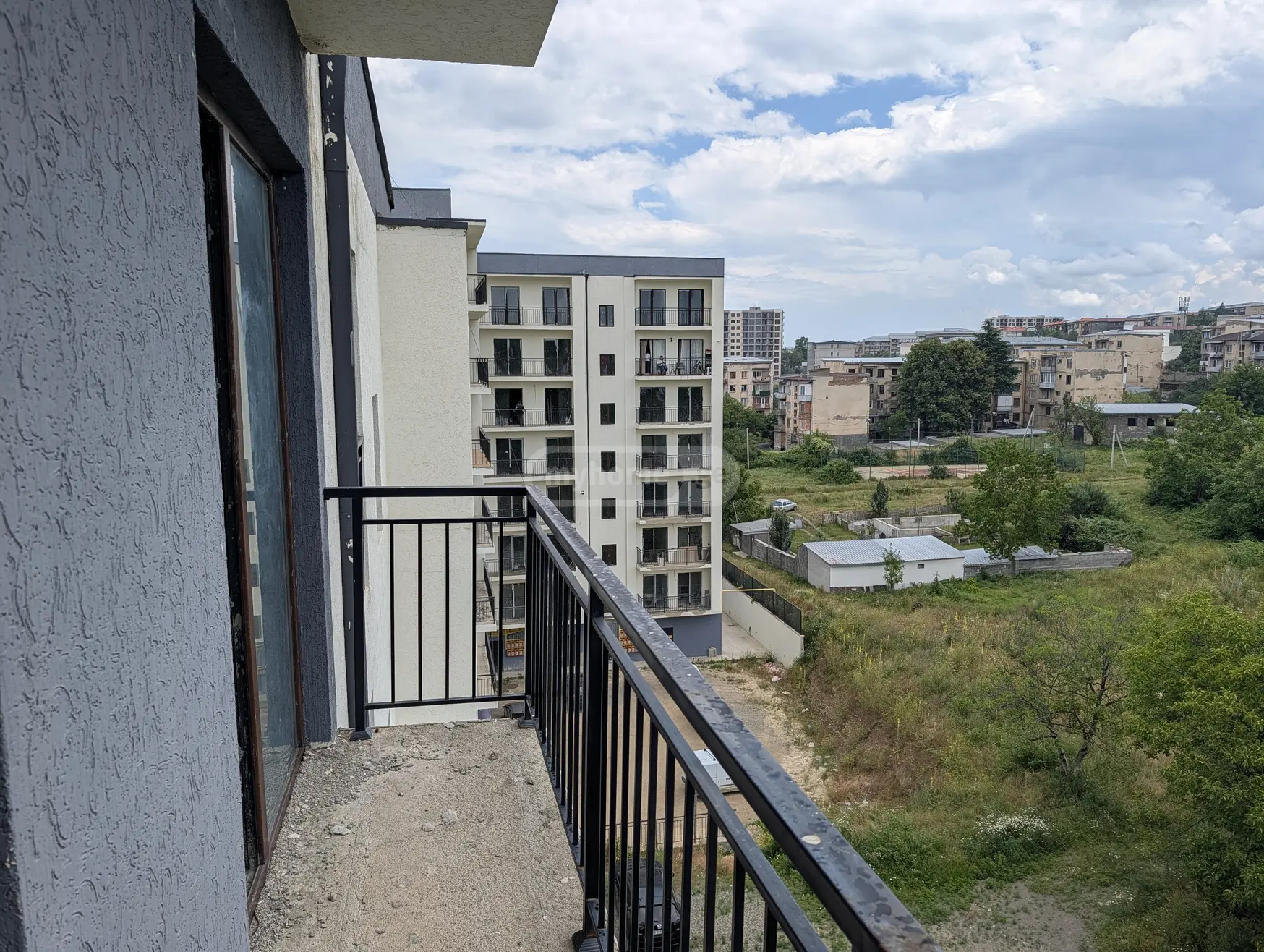 For Sale 3 Room Apartment Telavshi view 6