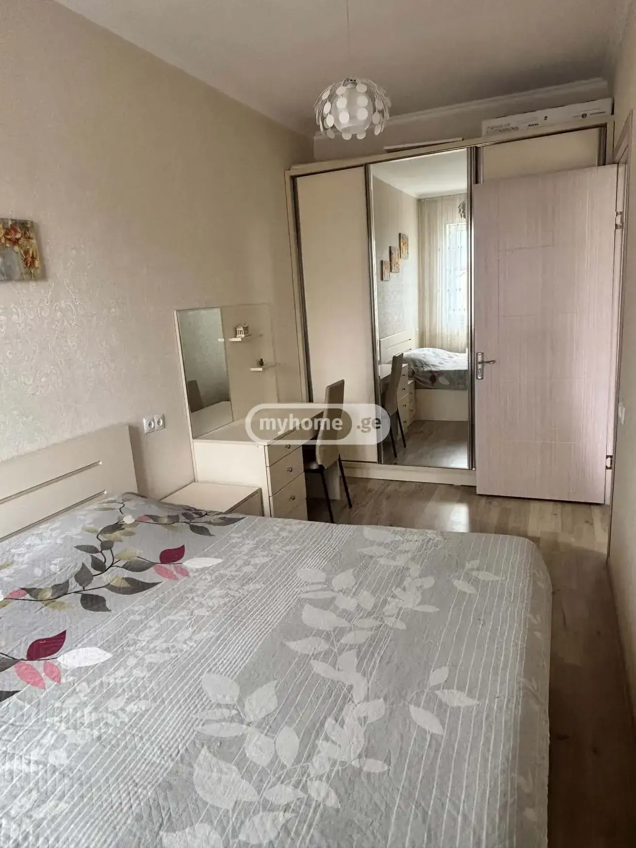 For Rent 2 Room Apartment Kutaisshi view 4