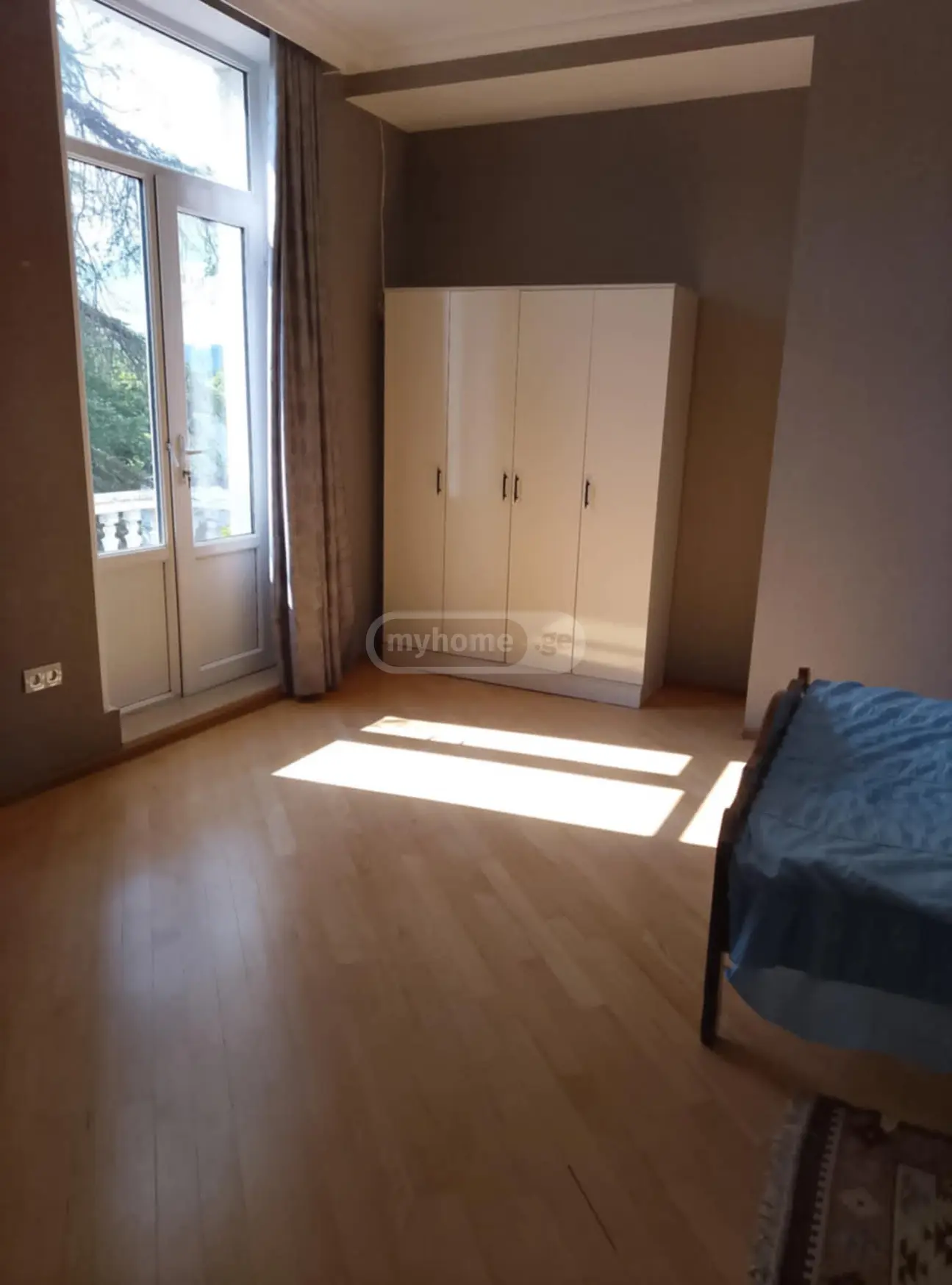 For Rent 5 Room Apartment Kutaisshi view 2