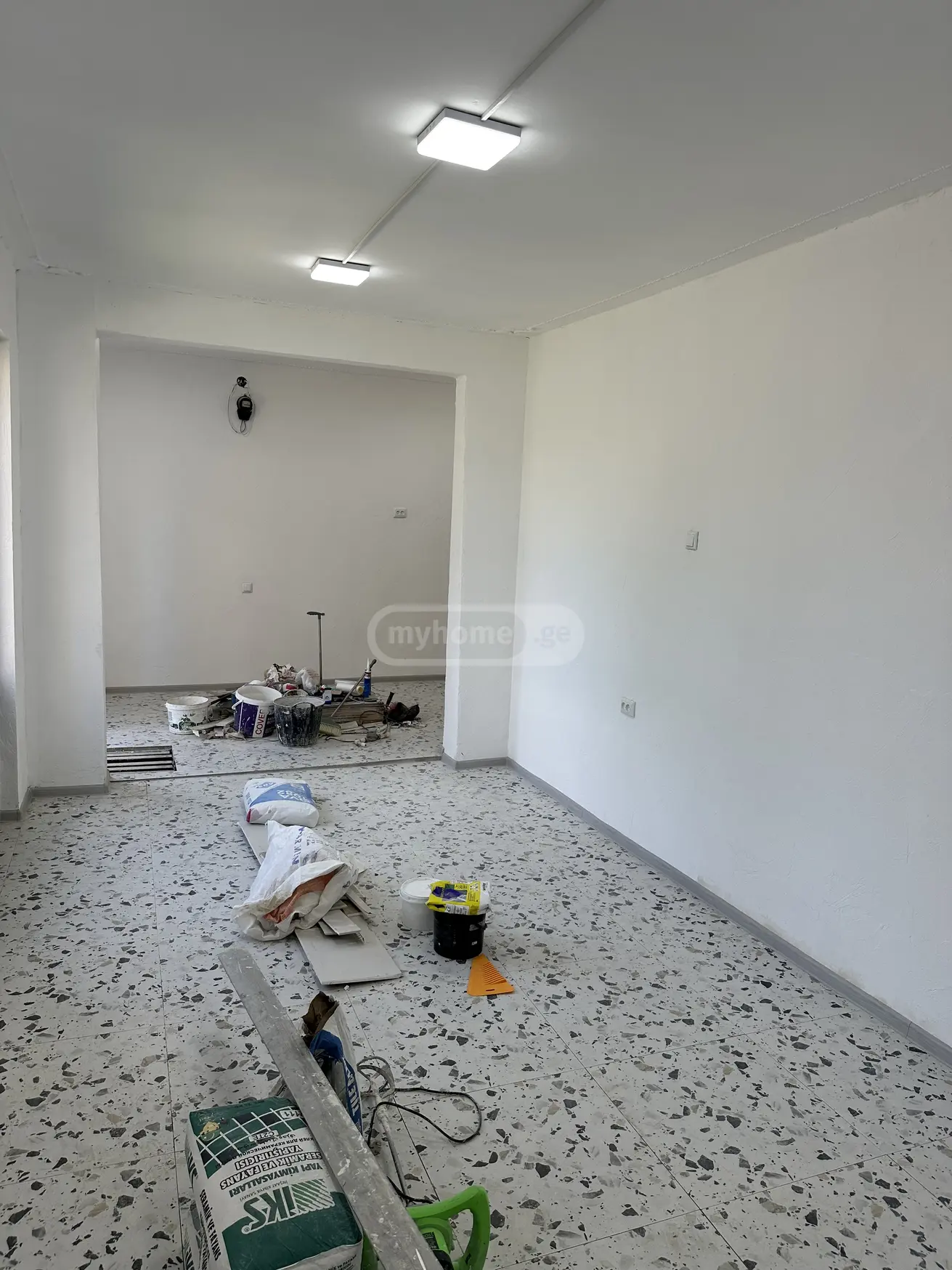 For Sale 2 Room Apartment Kutaisshi view 5